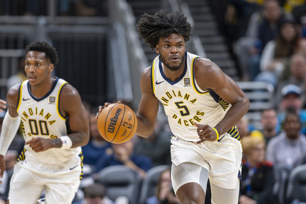 足球产业的 足球产业的